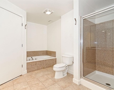 801 Ash St - Photo Thumbnail 32