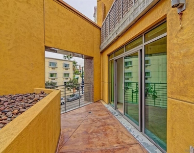 801 Ash St - Photo Thumbnail 17