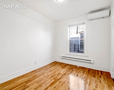 404 Hawthorne Street - Photo Thumbnail 8