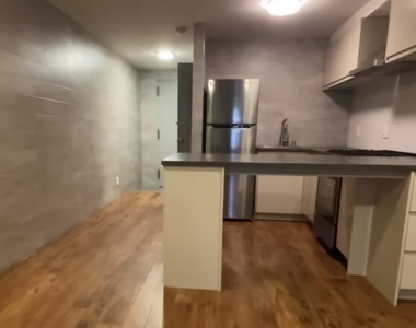 102 Mott Street - Photo Thumbnail 6