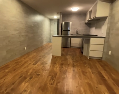 102 Mott Street - Photo Thumbnail 5