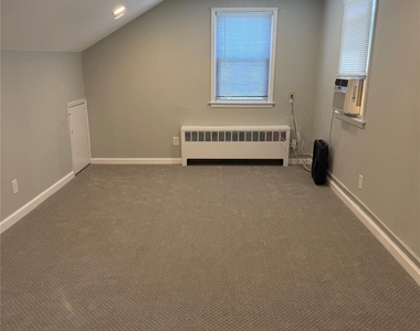 145 Dimond Avenue - Photo Thumbnail 1