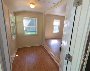 4 Storybrook Lane W - Photo Thumbnail 1