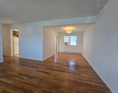 29 Lambert Avenue - Photo Thumbnail 4