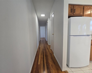 29 Lambert Avenue - Photo Thumbnail 7
