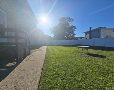 29 Lambert Avenue - Photo Thumbnail 17