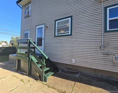29 Lambert Avenue - Photo Thumbnail 15