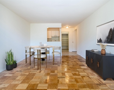 125 Lake Street - Photo Thumbnail 2