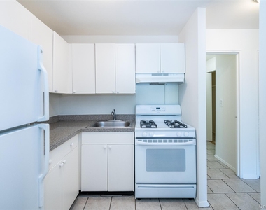 125 Lake Street - Photo Thumbnail 13