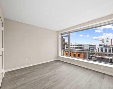66 Main Street - Photo Thumbnail 10