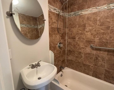 101 Miramar Avenue - Photo Thumbnail 7
