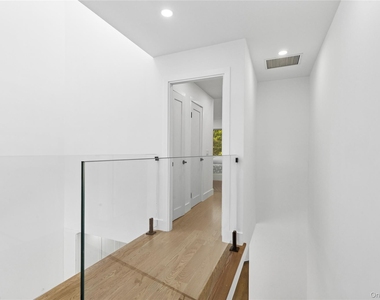 23 Library Avenue - Photo Thumbnail 11