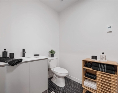 8 Chester Avenue - Photo Thumbnail 11