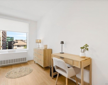 8 Chester Avenue - Photo Thumbnail 7