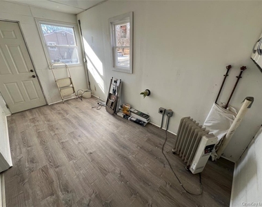 47 Maples Lane - Photo Thumbnail 7
