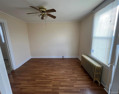 47 Maples Lane - Photo Thumbnail 5