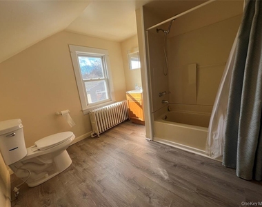 47 Maples Lane - Photo Thumbnail 10