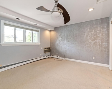 655 Diane Place - Photo Thumbnail 13