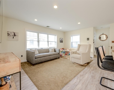 108 Neptune Boulevard - Photo Thumbnail 3