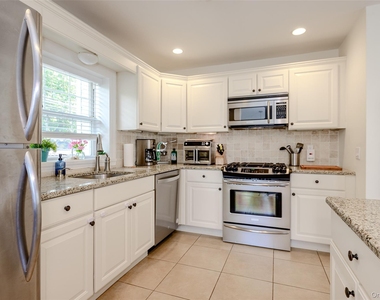108 Neptune Boulevard - Photo Thumbnail 6