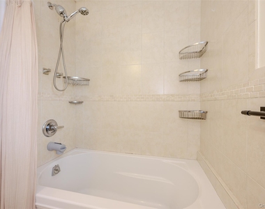 108 Neptune Boulevard - Photo Thumbnail 13