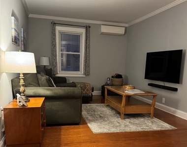 23 Locust Avenue - Photo Thumbnail 16