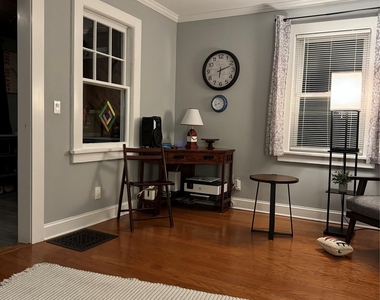 23 Locust Avenue - Photo Thumbnail 17