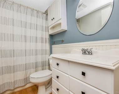 230 W Broadway - Photo Thumbnail 22