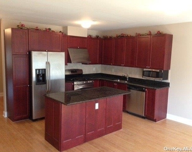 3-30 Soundview Lane - Photo Thumbnail 1