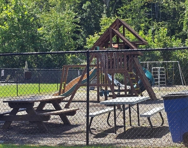 47 Scarborough Lane - Photo Thumbnail 41
