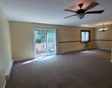 47 Scarborough Lane - Photo Thumbnail 9