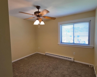 47 Scarborough Lane - Photo Thumbnail 22