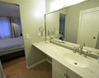 60 Park Drive - Photo Thumbnail 14