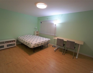 60 Park Drive - Photo Thumbnail 11