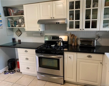 60 Park Drive - Photo Thumbnail 7