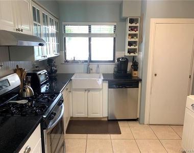 60 Park Drive - Photo Thumbnail 6