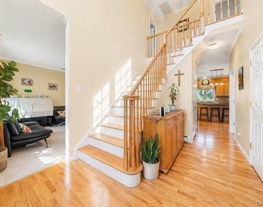 3 Maidstone Lane - Photo Thumbnail 4