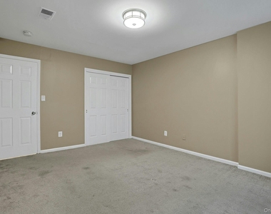 214 Kennedy Drive - Photo Thumbnail 18