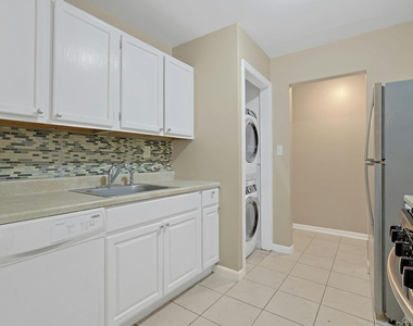 214 Kennedy Drive - Photo Thumbnail 13