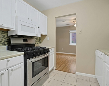 214 Kennedy Drive - Photo Thumbnail 15
