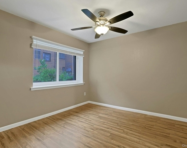 214 Kennedy Drive - Photo Thumbnail 9