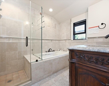 201 Glenmore Street - Photo Thumbnail 15