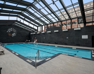 4 Martine Avenue - Photo Thumbnail 14