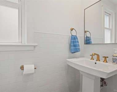 29 Redfield Street - Photo Thumbnail 11