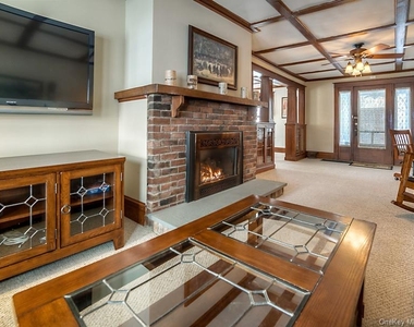 232 Maple Avenue - Photo Thumbnail 7