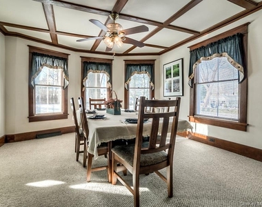 232 Maple Avenue - Photo Thumbnail 4