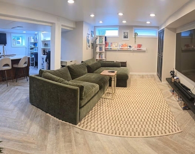 49 Miller Boulevard - Photo Thumbnail 4