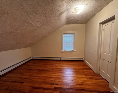 205 Union Street - Photo Thumbnail 7
