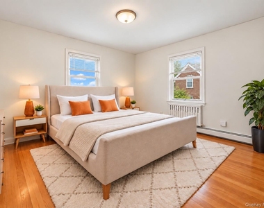 124 Bradford Avenue - Photo Thumbnail 7