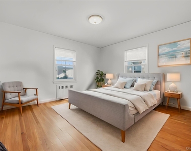 124 Bradford Avenue - Photo Thumbnail 9